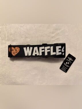Buckle-Down  I Heart Waffles Collar 1.5" Wide - Fits 13-18" Neck - Small